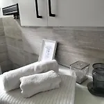 Апартаменты Pala Santagiulia Studio, 7 Min To Metro, Close To Linate, Gucci, Fabrique *