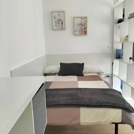 Pala Santagiulia Studio, 7 Min To Metro, Close To Linate, Gucci, Fabrique Апартаменты *